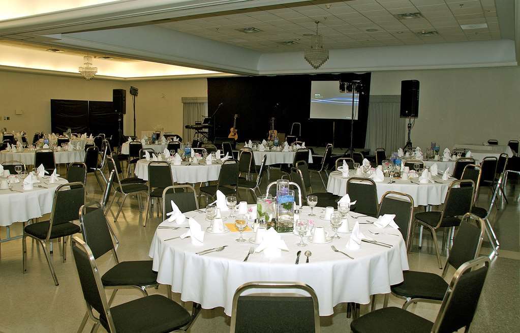 Lakeland Inn Hotel Cold Lake Ανέσεις φωτογραφία