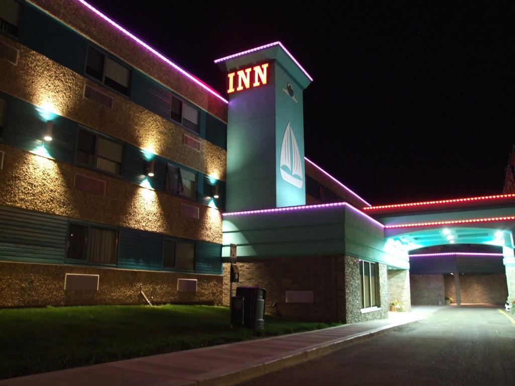 Lakeland Inn Hotel Cold Lake Εξωτερικό φωτογραφία