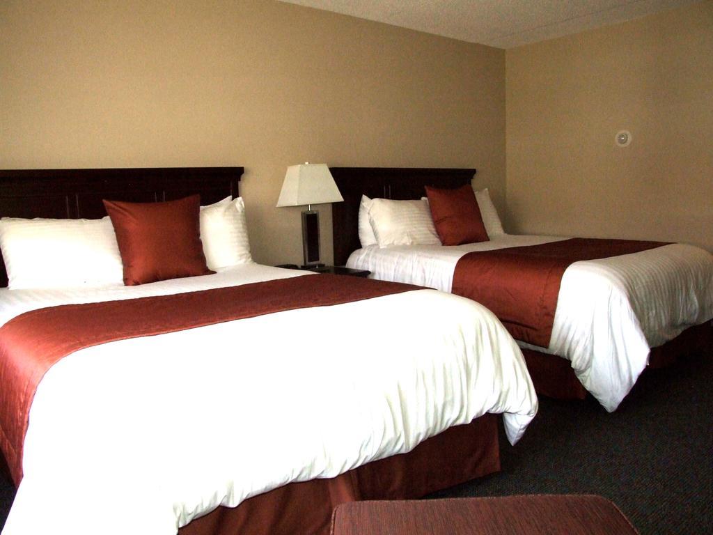 Lakeland Inn Hotel Cold Lake Εξωτερικό φωτογραφία