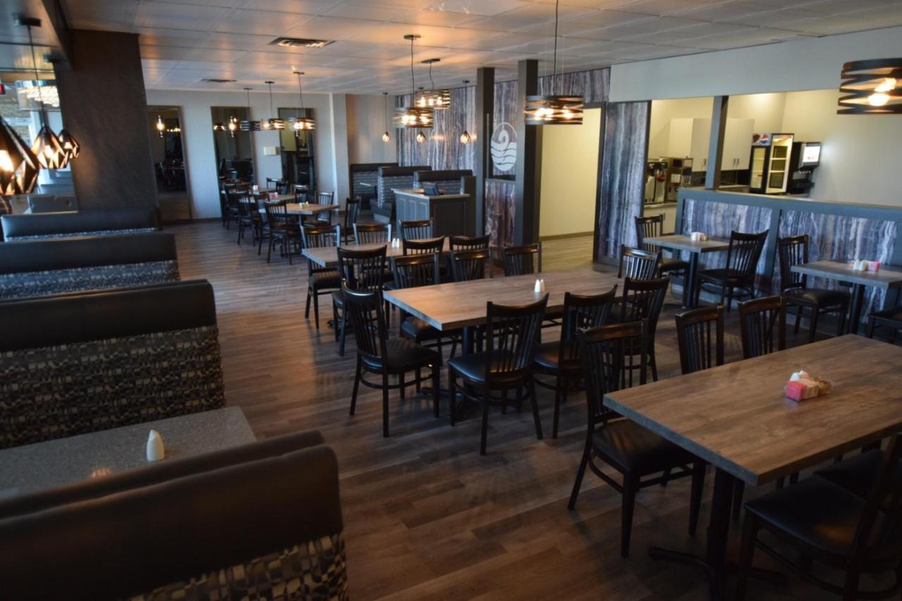 Lakeland Inn Hotel Cold Lake Εξωτερικό φωτογραφία